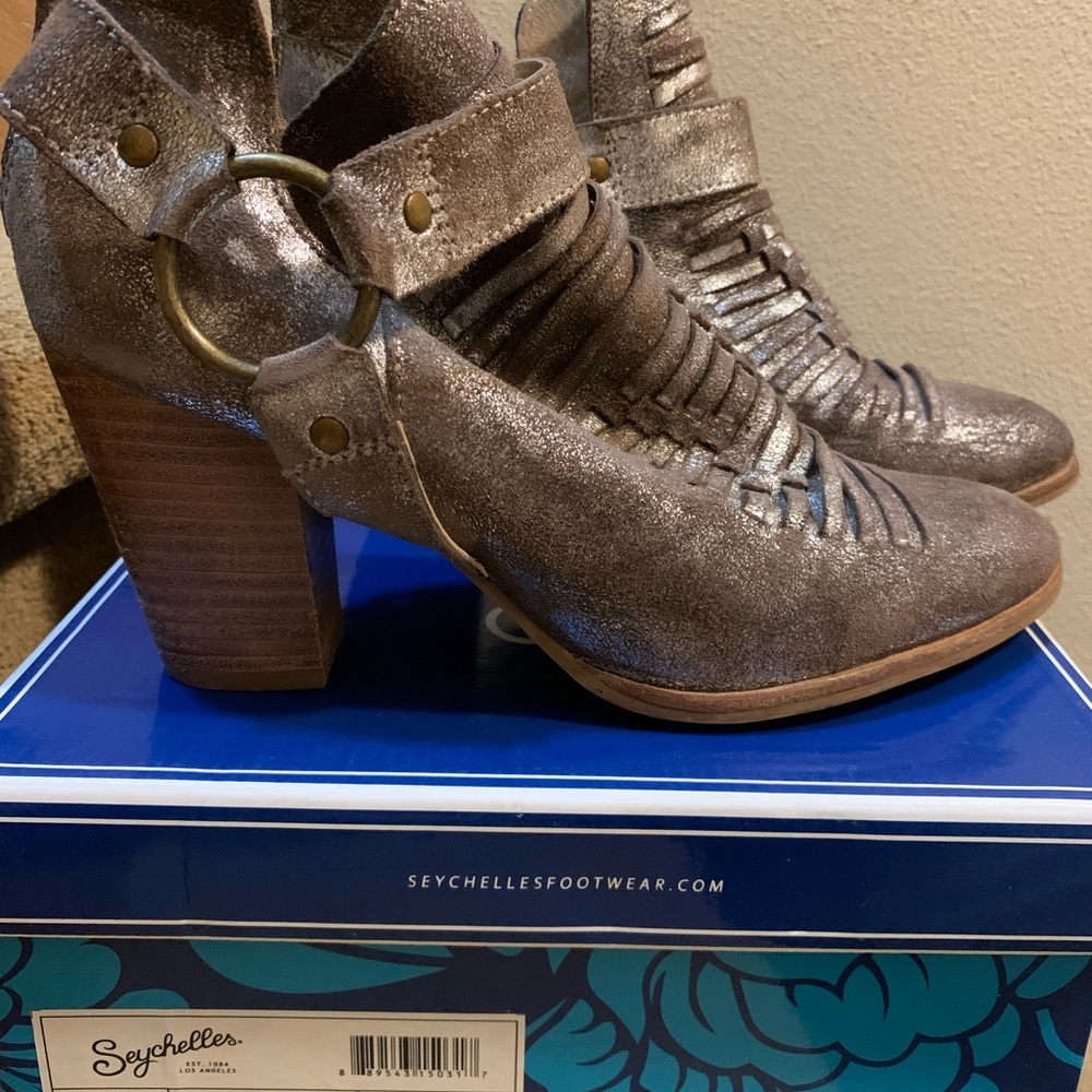 Seychelles Women's Shimmering Silver Heeled Boots
